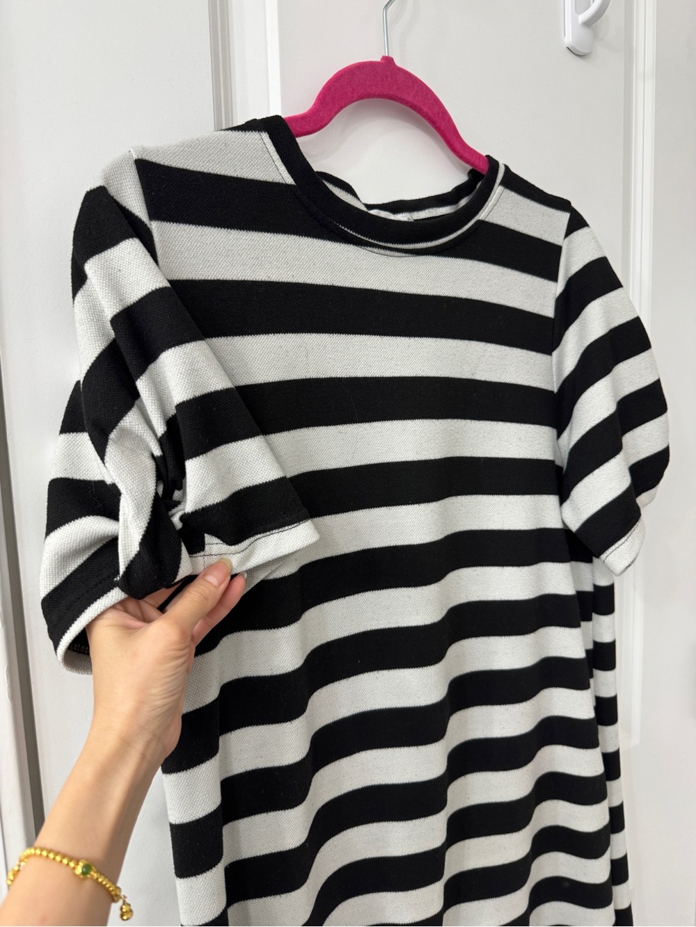 Black & White Striped Short Sleeve Knit Top